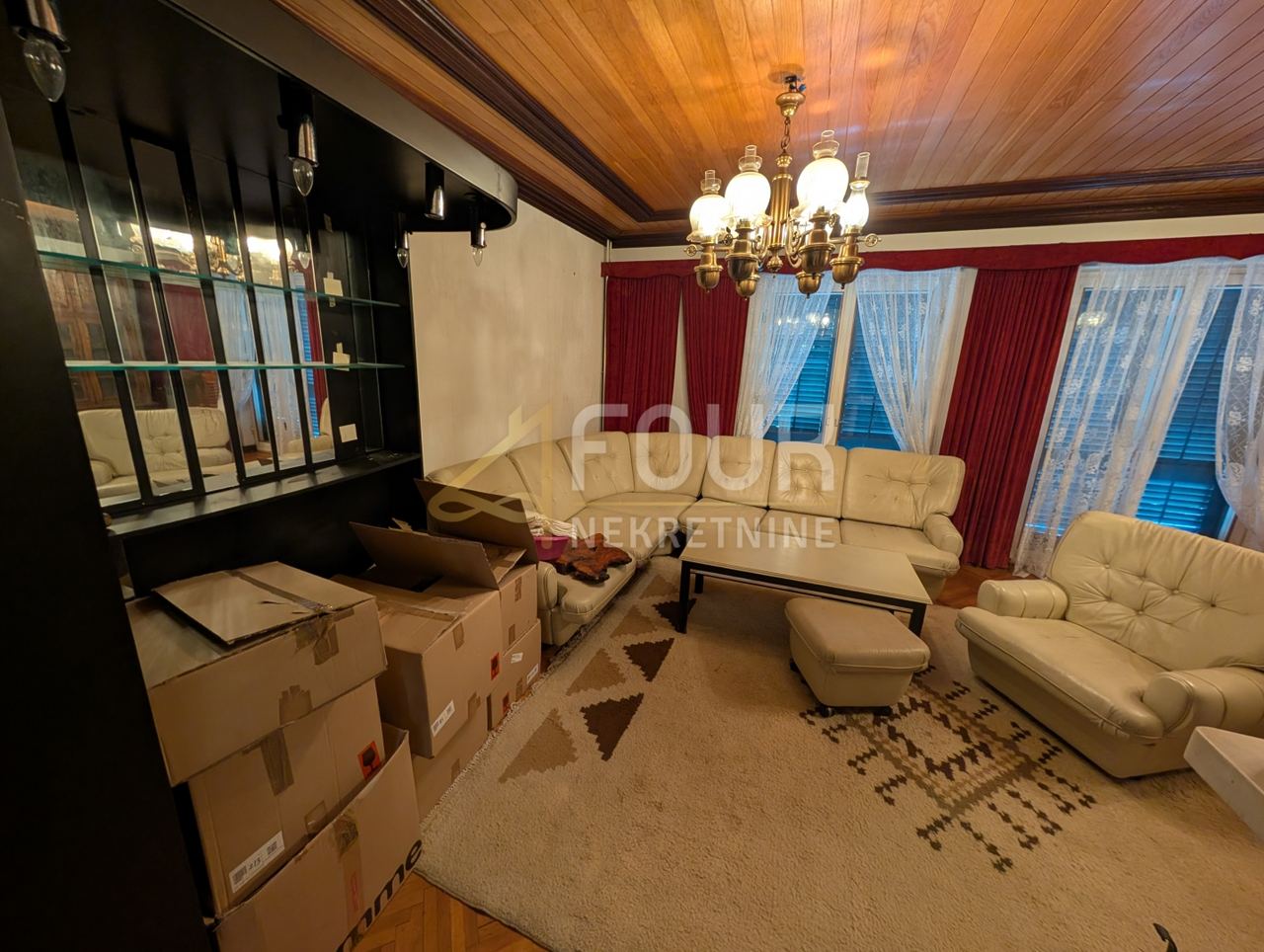 House u Crikvenici, 435m², slika 2