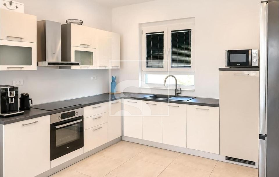 Haus u Vodnjanu, 158m², slika 4