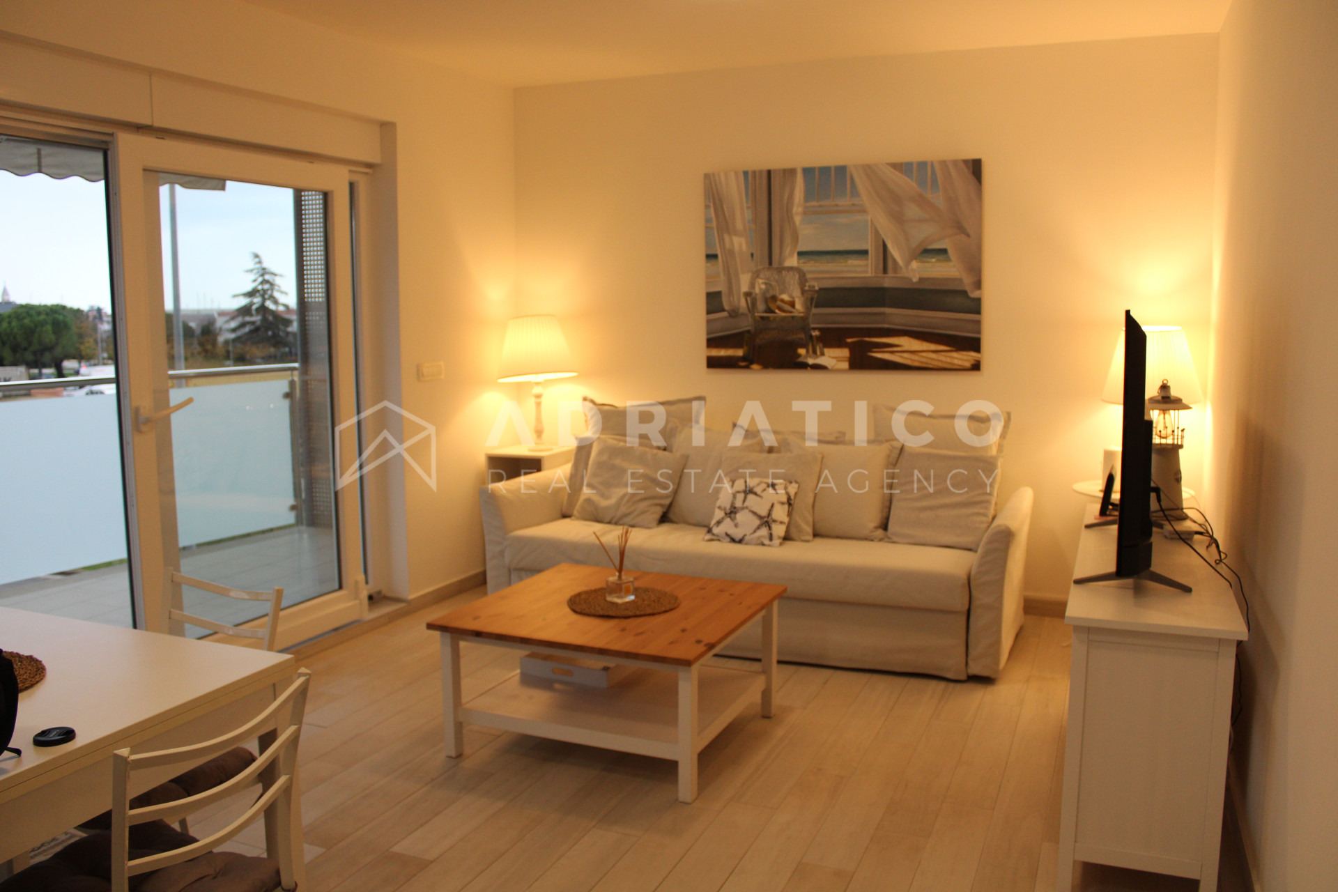 Stan u Novigradu, 62m², 2 sobe, slika 2