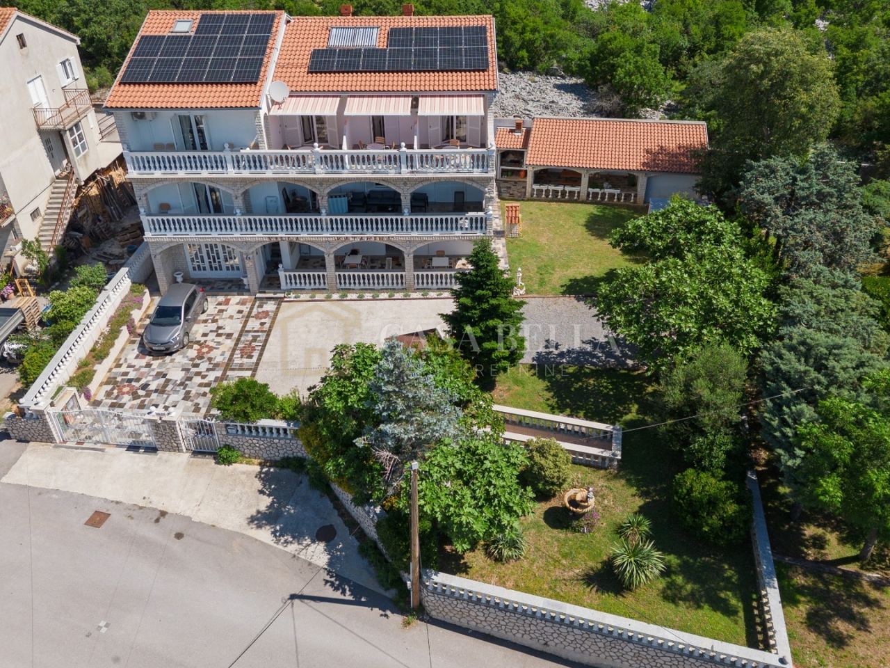 Haus u Novi Vinodolskiu, 450m², 1 soba, slika 3