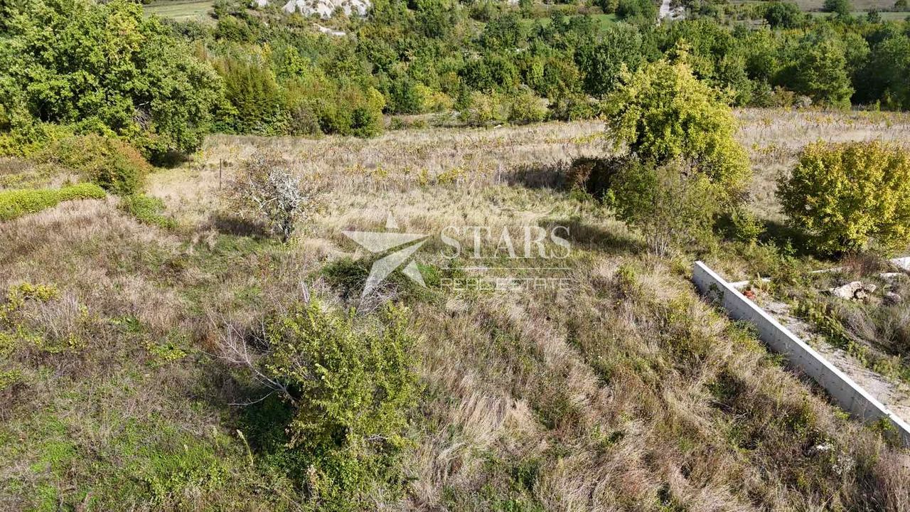 Zemljište u Pićanu, 534m², slika 2
