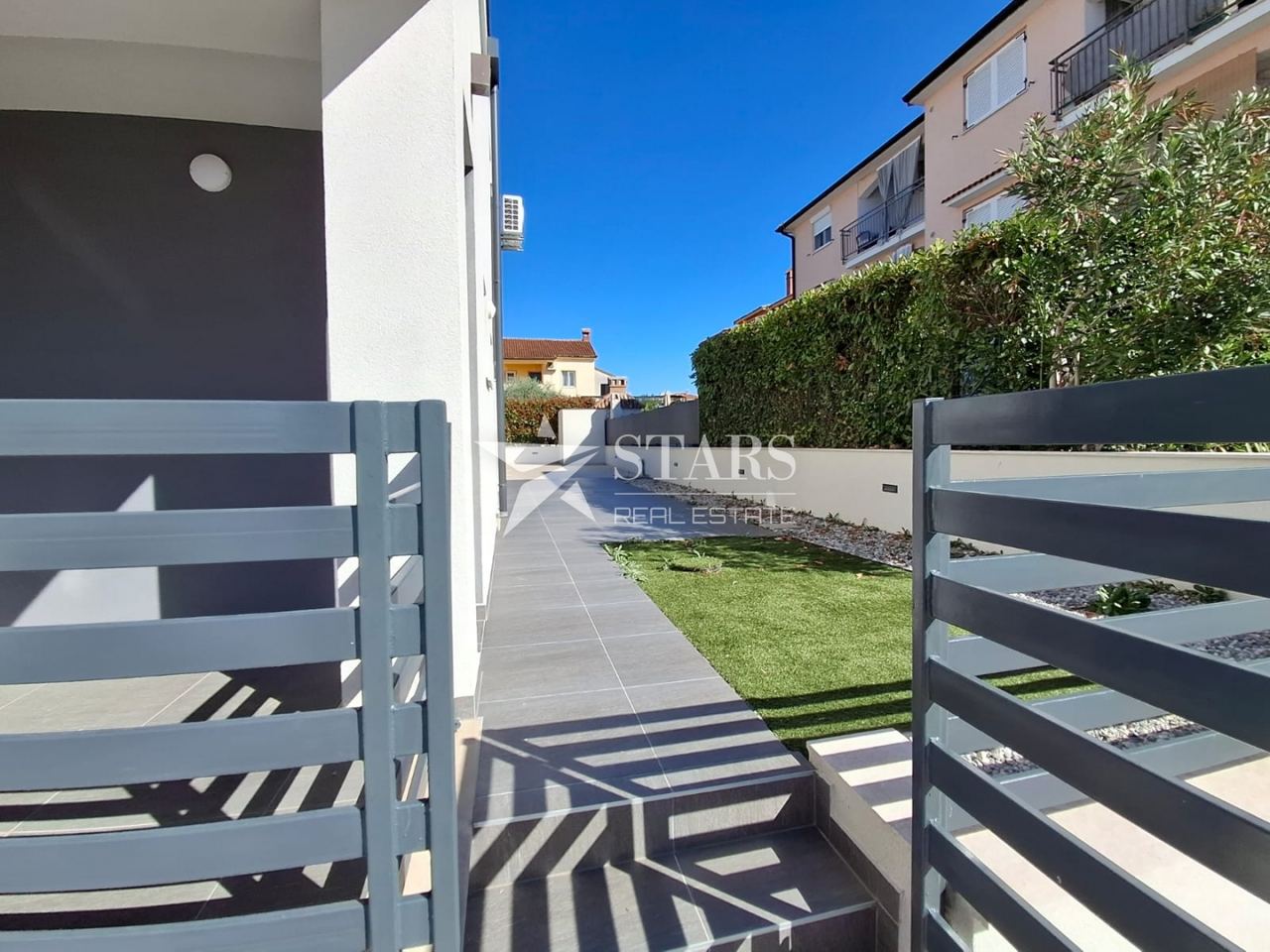 Haus u Novigradu, 135m², 3 sobe, slika 2