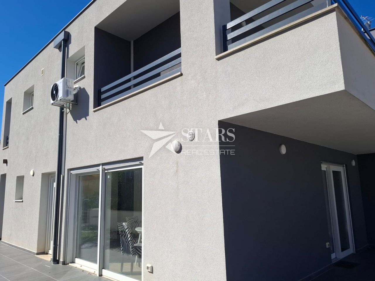 Haus u Novigradu, 135m², 3 sobe, slika 4