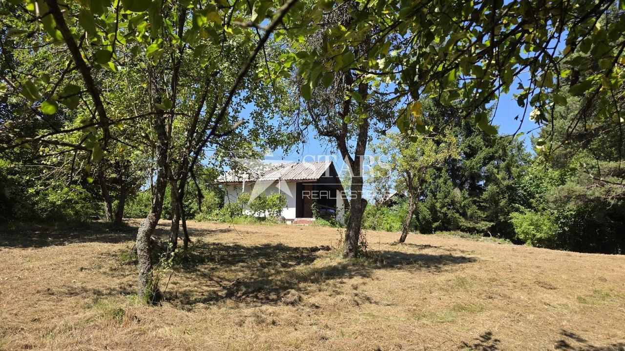 Grundstück u Vrbovsku, 1496m²
