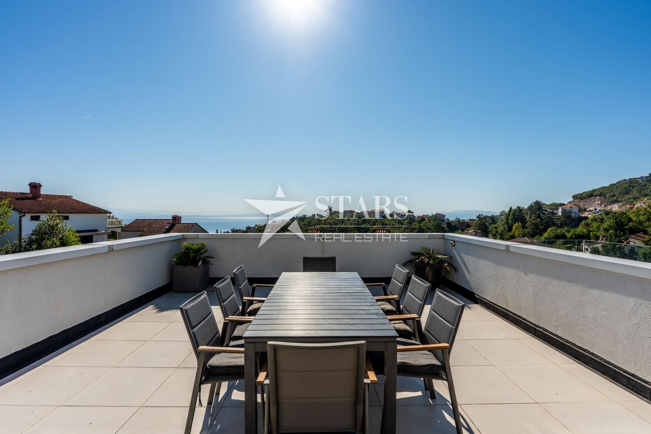 Apartment u Opatiji, 267.26m², 3 sobe