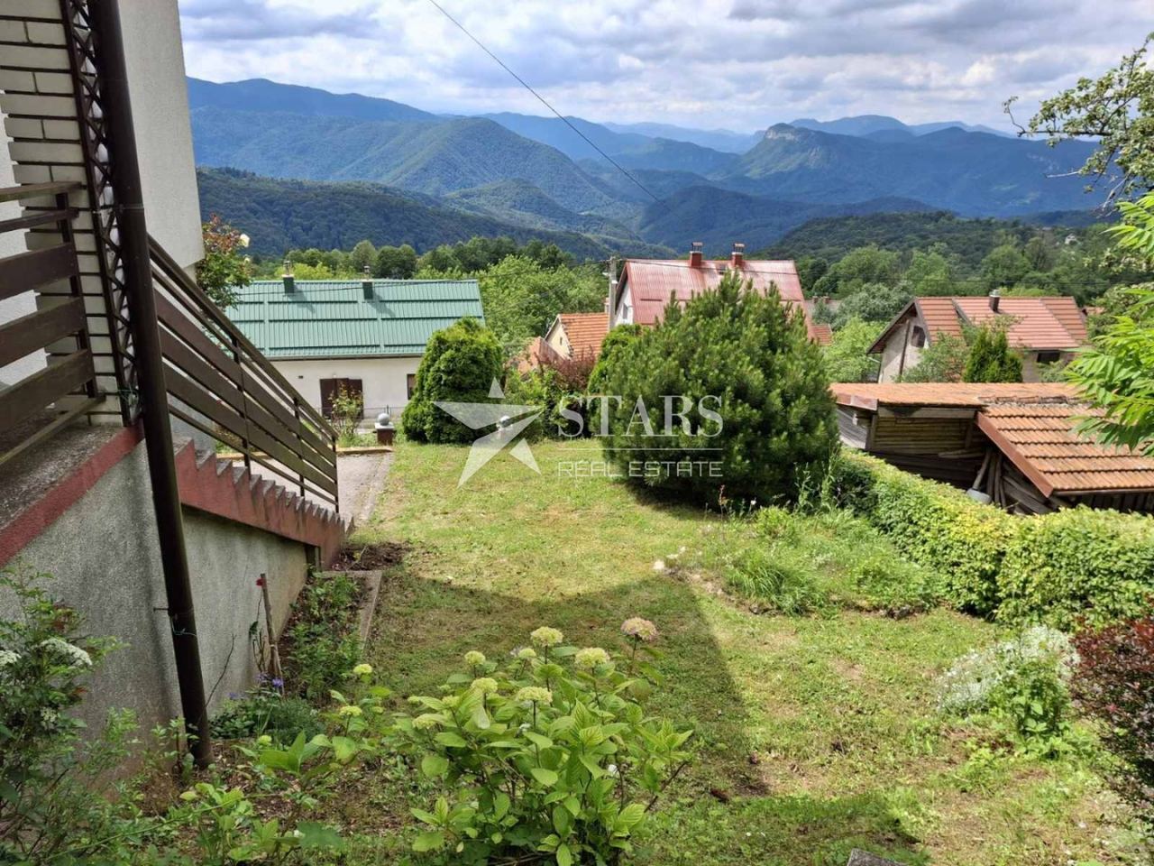 Haus u Skradu, 270m², 3 sobe, slika 5