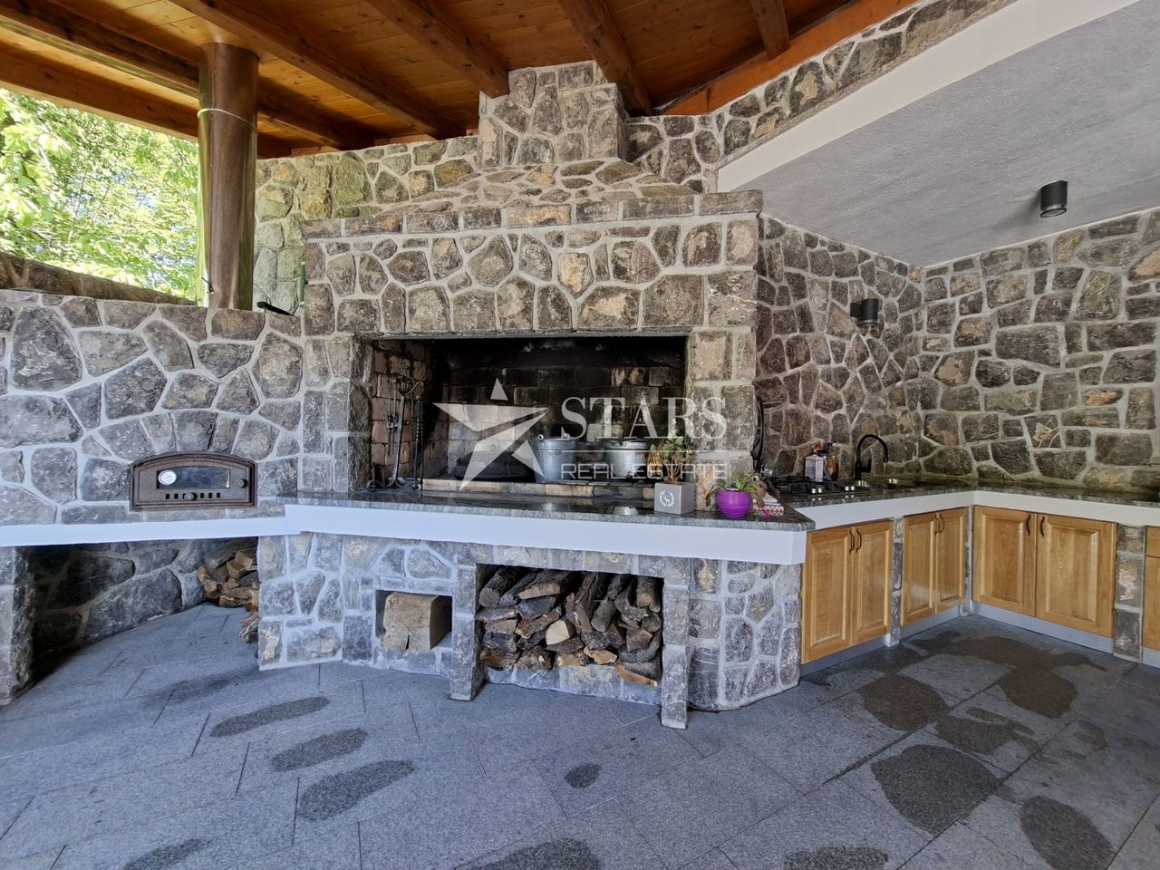 Kuća u Matuljiu, 403m², 4 sobe, slika 3