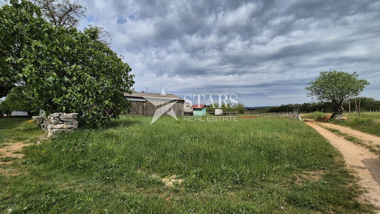 Land u Oprtalju, 453m², slika 4
