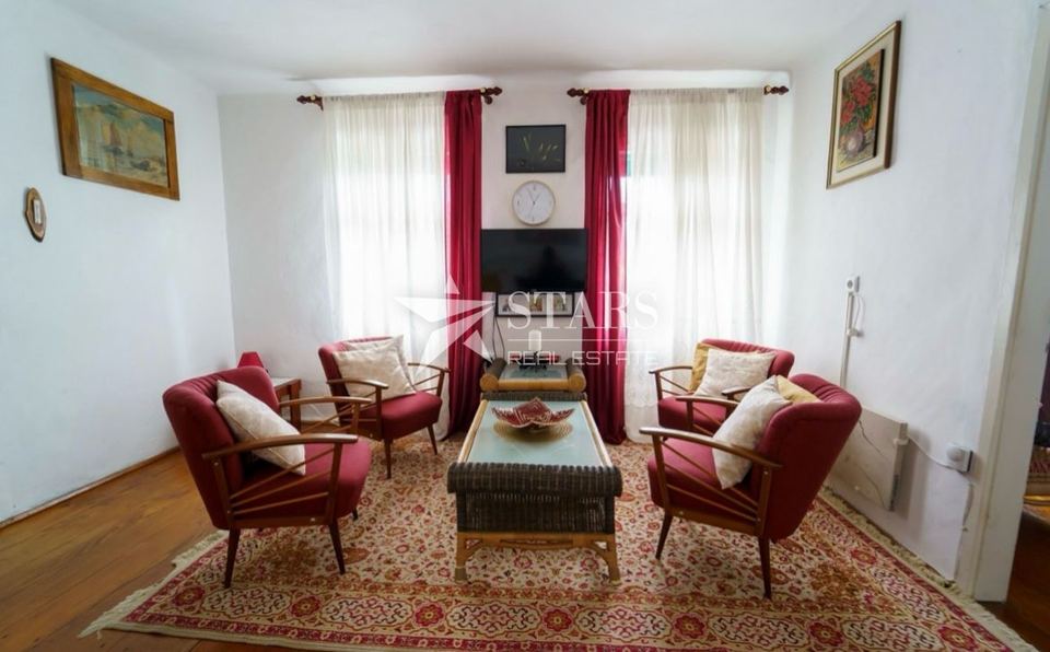 Haus u Delnicama, 200m², 3 sobe, slika 2