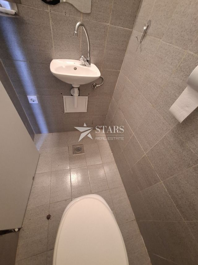 Locale commerciale u Rijeci, 30m², slika 2