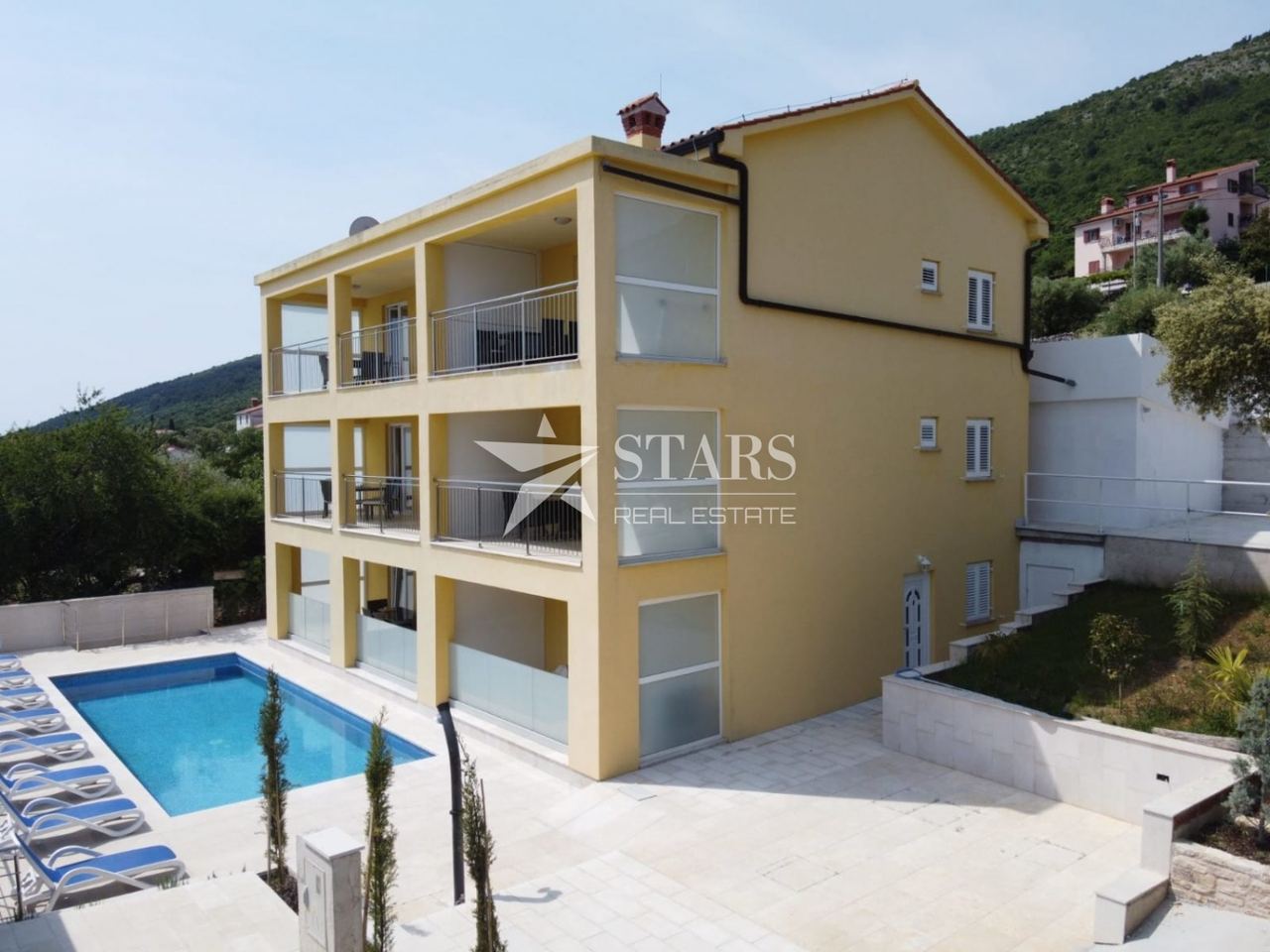 Kuća u Labinu, 438m², 9 soba, slika 2