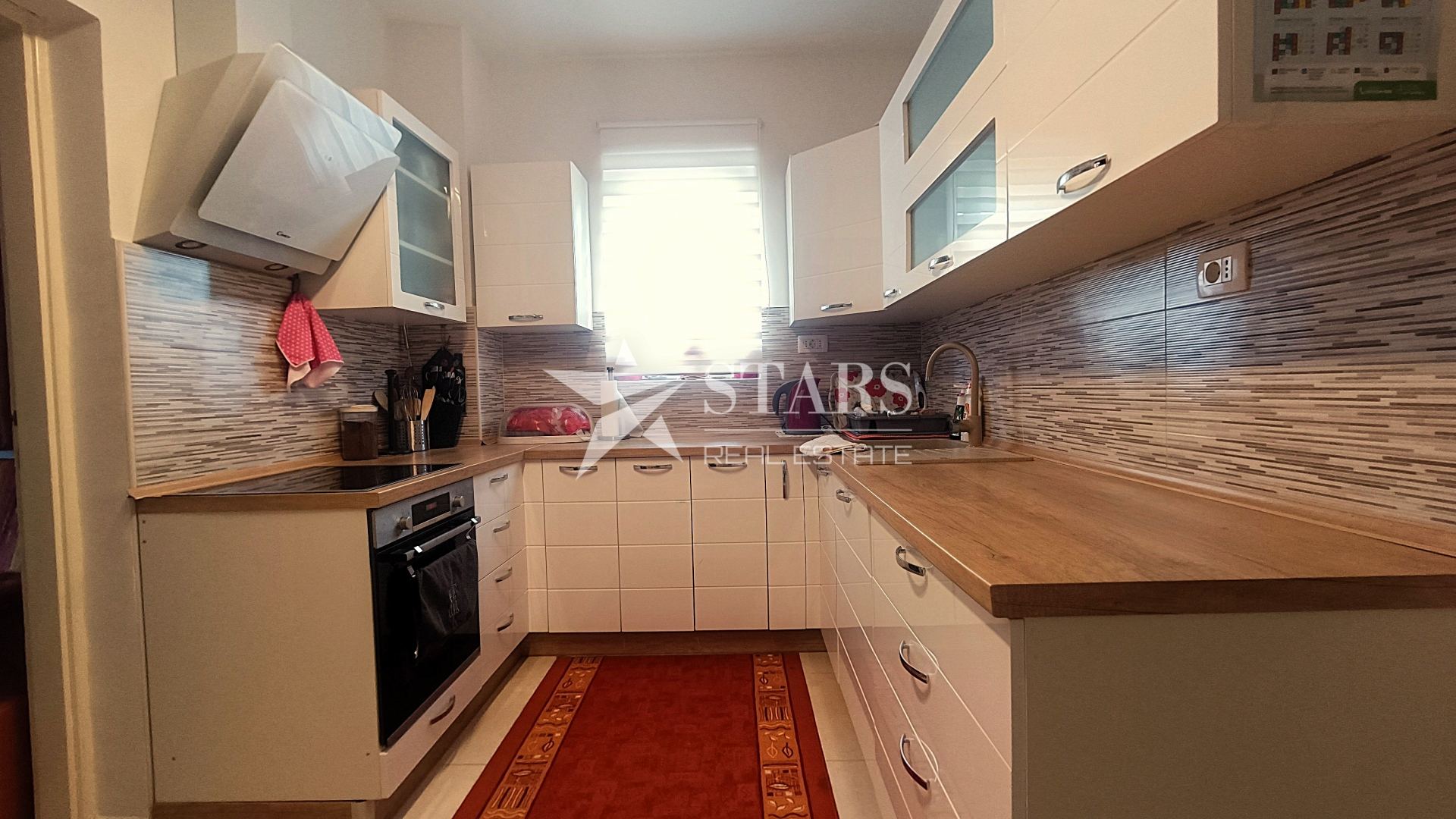 Casa u Malinskoj – Dubašnici, 376m², 6 soba, slika 2