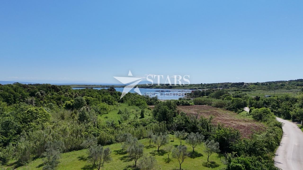 Land u Ližnjanu, 9463m², slika 4
