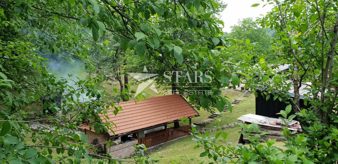 Zemljište u Ogulinu, 2602m²