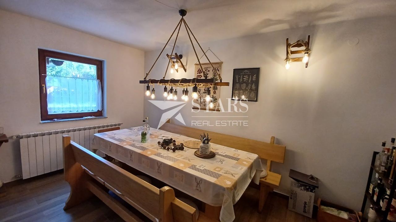House u Ogulinu, 165m², 4 sobe, slika 5