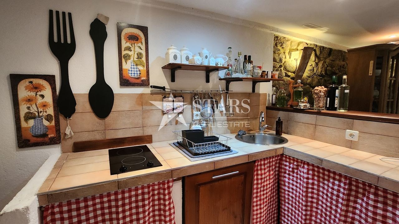 Haus u Delnicama, 304m², 3 sobe, slika 3