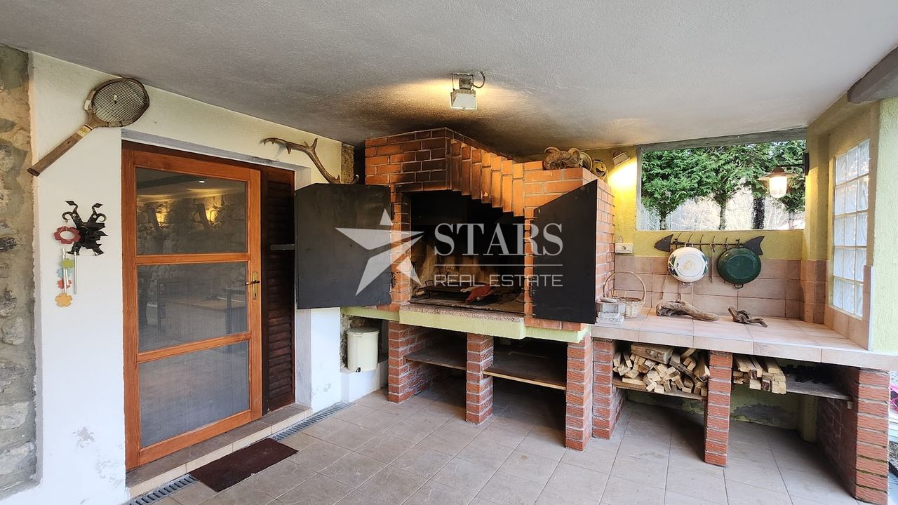 Haus u Delnicama, 304m², 3 sobe, slika 4