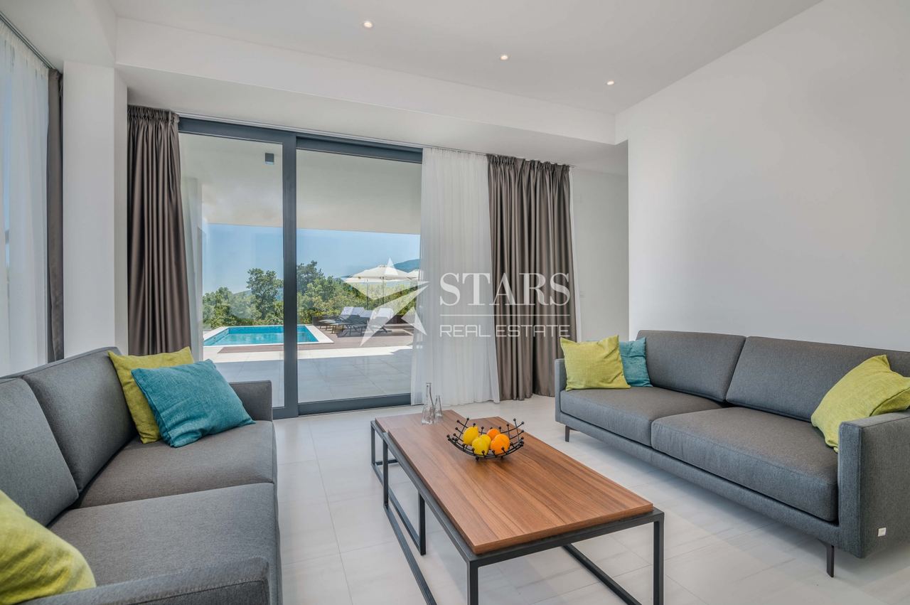 Casa u Opatiji, 264.2m², 3 sobe, slika 5