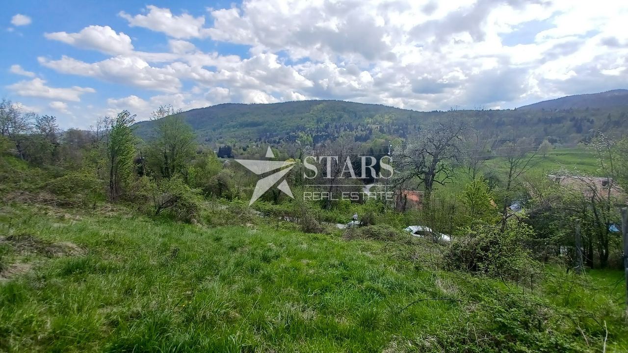 Terreno u Vrbovsku, 975m²
