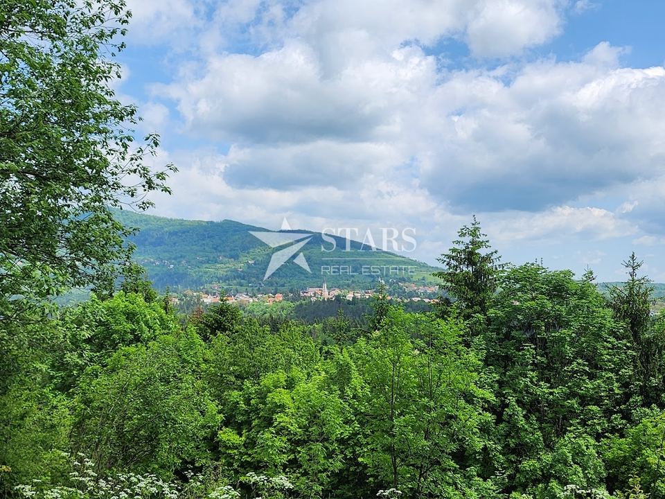 Land u Vrbovsku, 1083m²