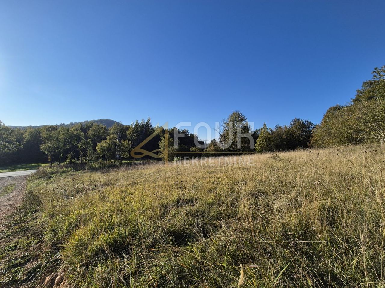 Land u Ravna Gori, 3309m²