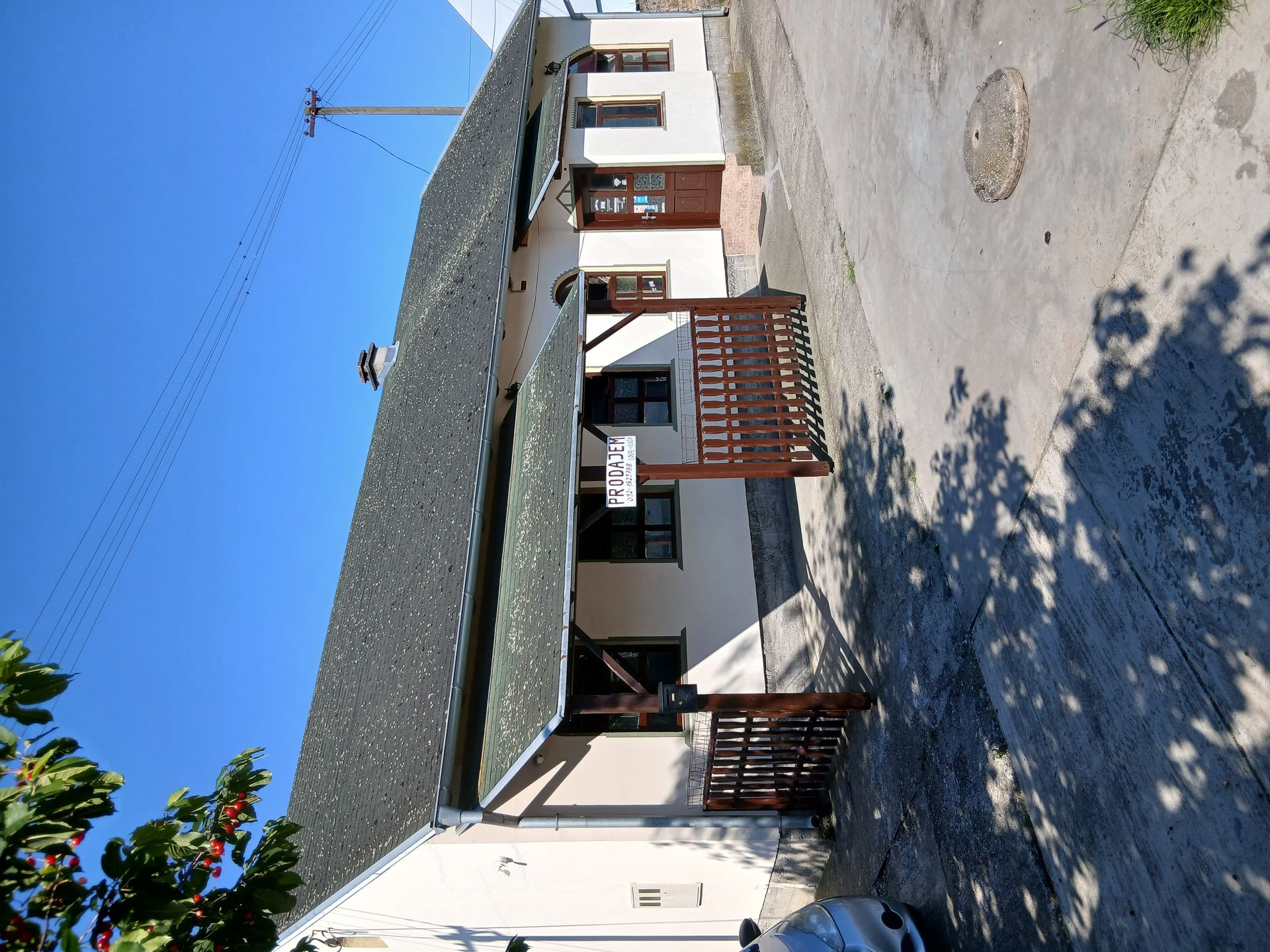 Kuća u Trpinji, 200m², 2 sobe