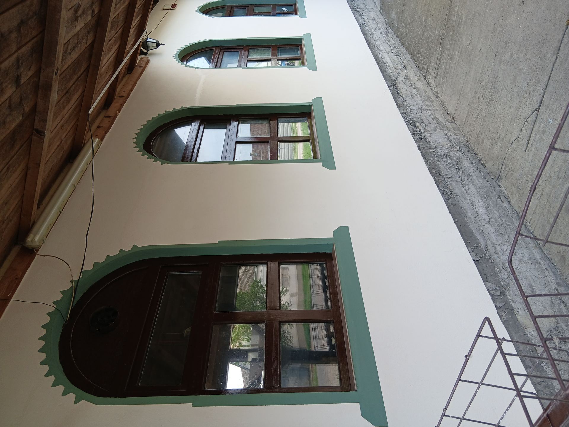 Kuća u Trpinji, 200m², 2 sobe, slika 2