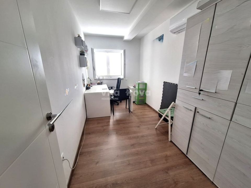Commercial Space u Zadru, 95m², slika 5