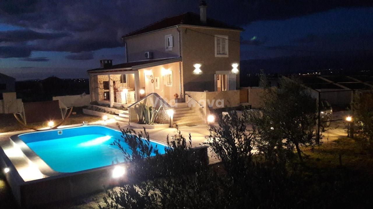 Haus u Benkovcu, 100m², 2 sobe