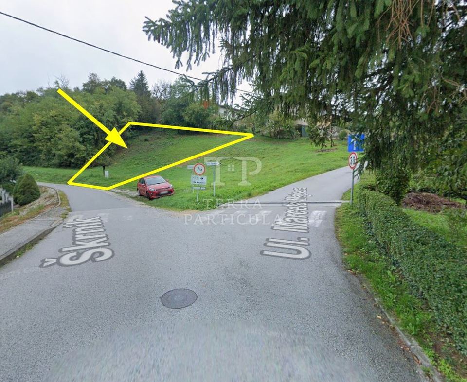 Land u Krapinskim Toplicama, 785m²