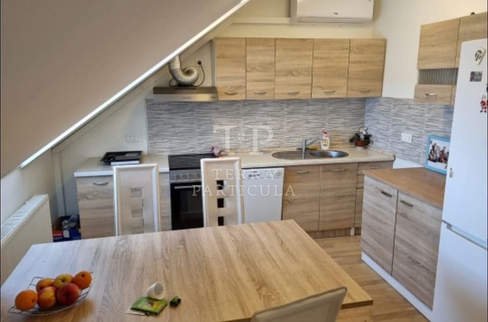 Apartment u Veliko Trgovišću, 65m², 2 sobe