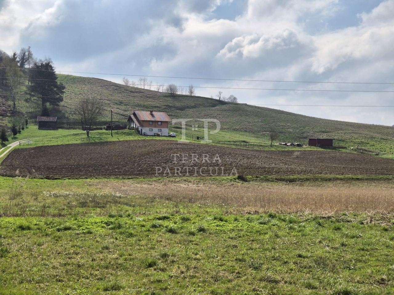 Haus u Krapinskim Toplicama, 180m², 2 sobe, slika 3
