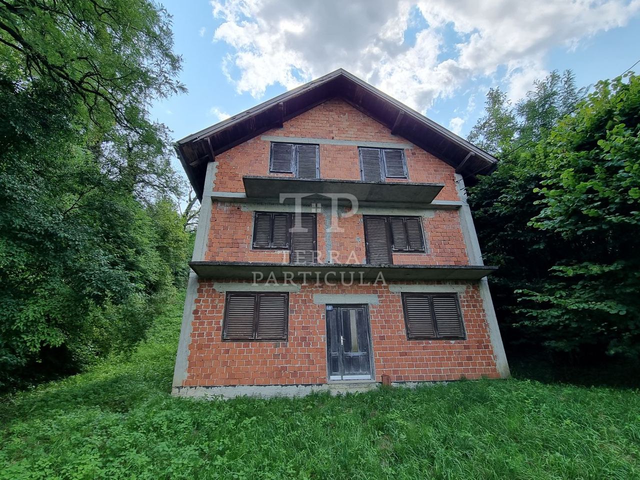 Kuća u Gornja Stubici, 180m², 3 sobe