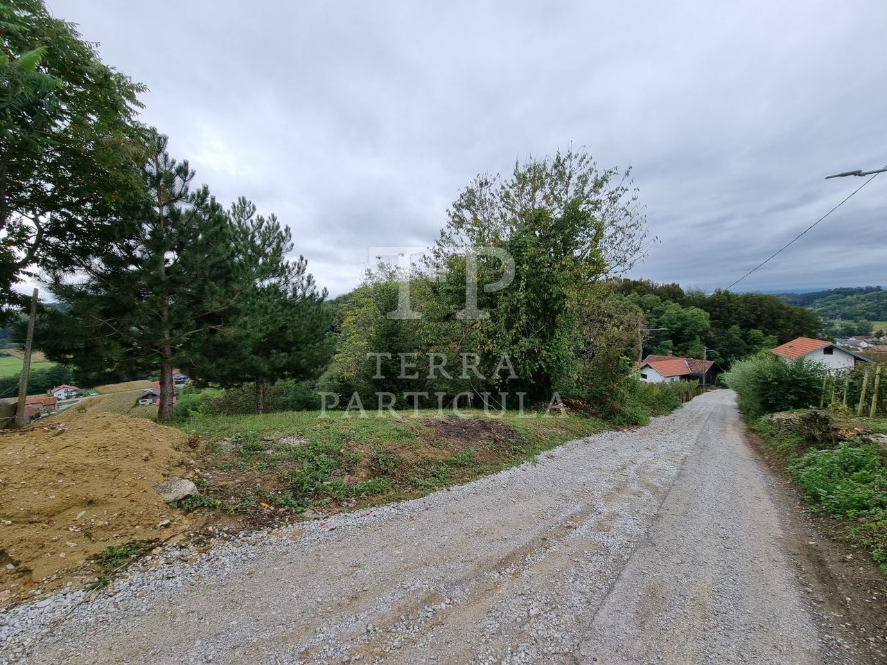 Terreno u Zlataru, 1025m², slika 5