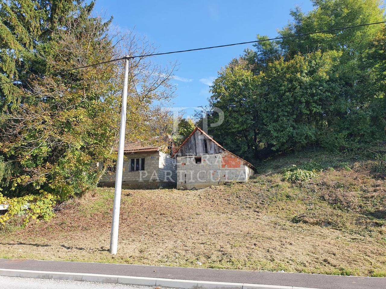 Land u Krapini, 1189m²