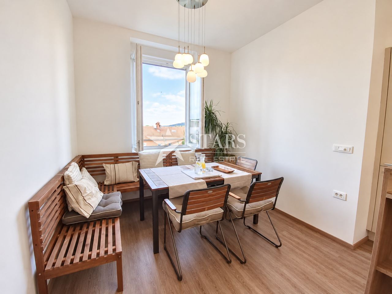 Stan u Puli, 130.88m², 3 sobe, slika 2