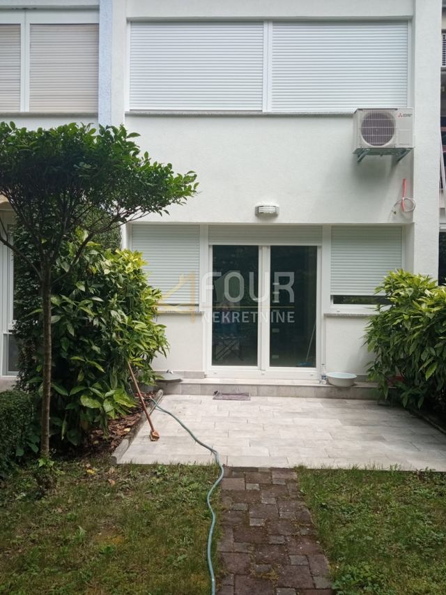 Haus u Zagrebu, 98m², 2 sobe