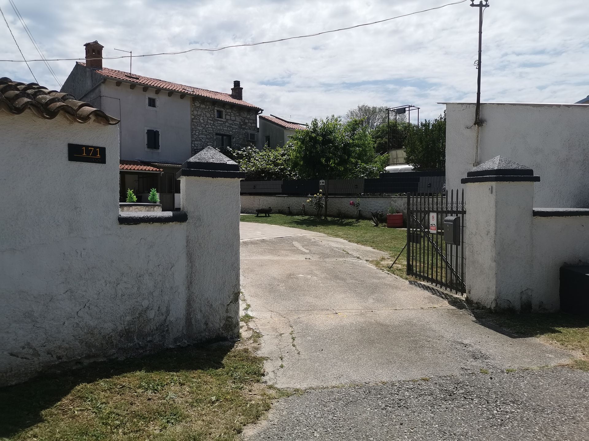 Kuća u Ližnjanu, 100m², 3 sobe, slika 2