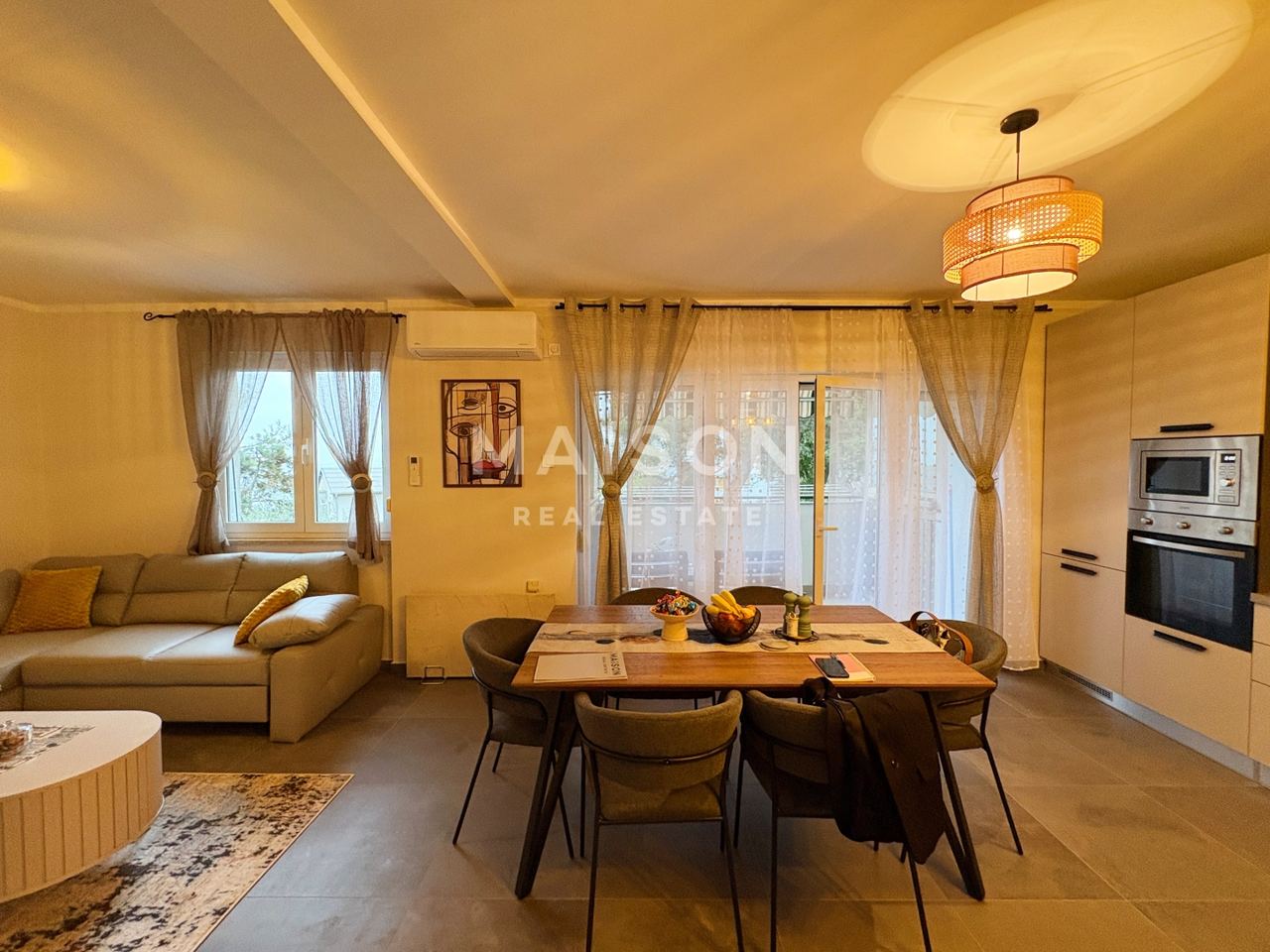 Appartamento u Rijeci, 65m², 2 sobe