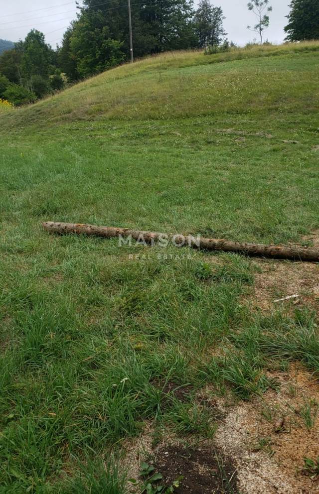 Zemljište u Ravna Gori, 1071m², slika 5
