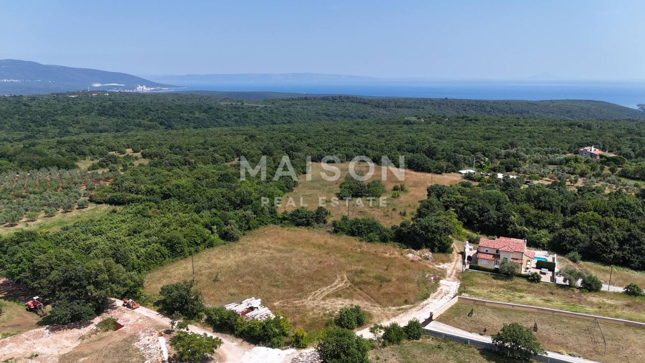 Grundstück u Marčani, 600m²