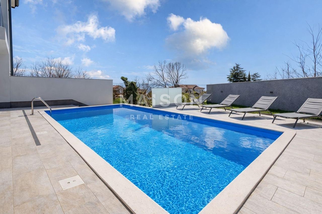 Wohnung u Lovranu, 225m², 4 sobe, slika 2