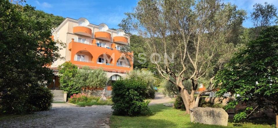 Poslovni Prostor u Marčani, 1600m²