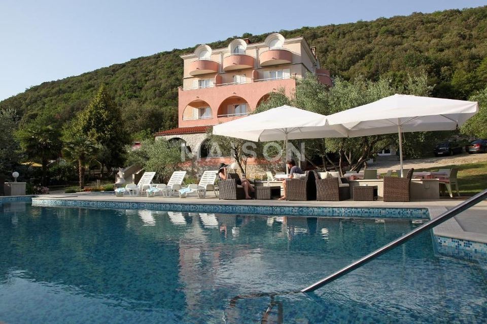 Poslovni Prostor u Marčani, 1600m², slika 3