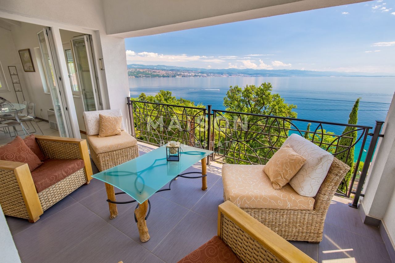 Apartment u Opatiji, 222.2m², 3 sobe, slika 2