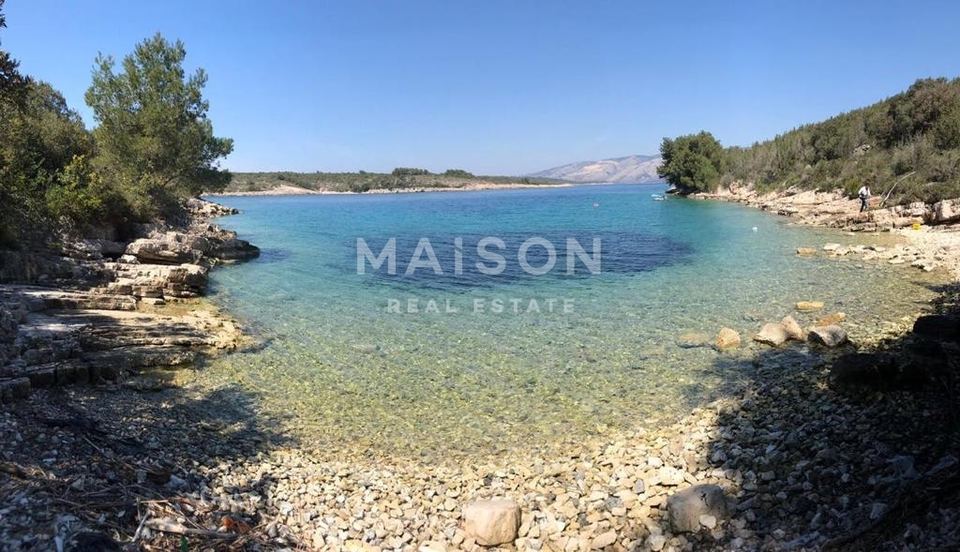 Land u Stari Gradu, 15000m², slika 4