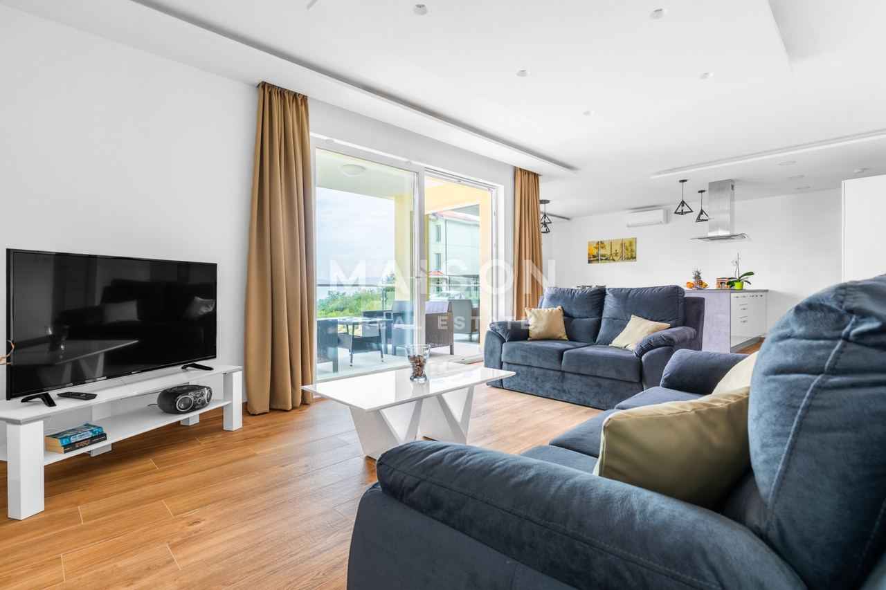 Apartment u Kostreni, 120m², 3 sobe, slika 2
