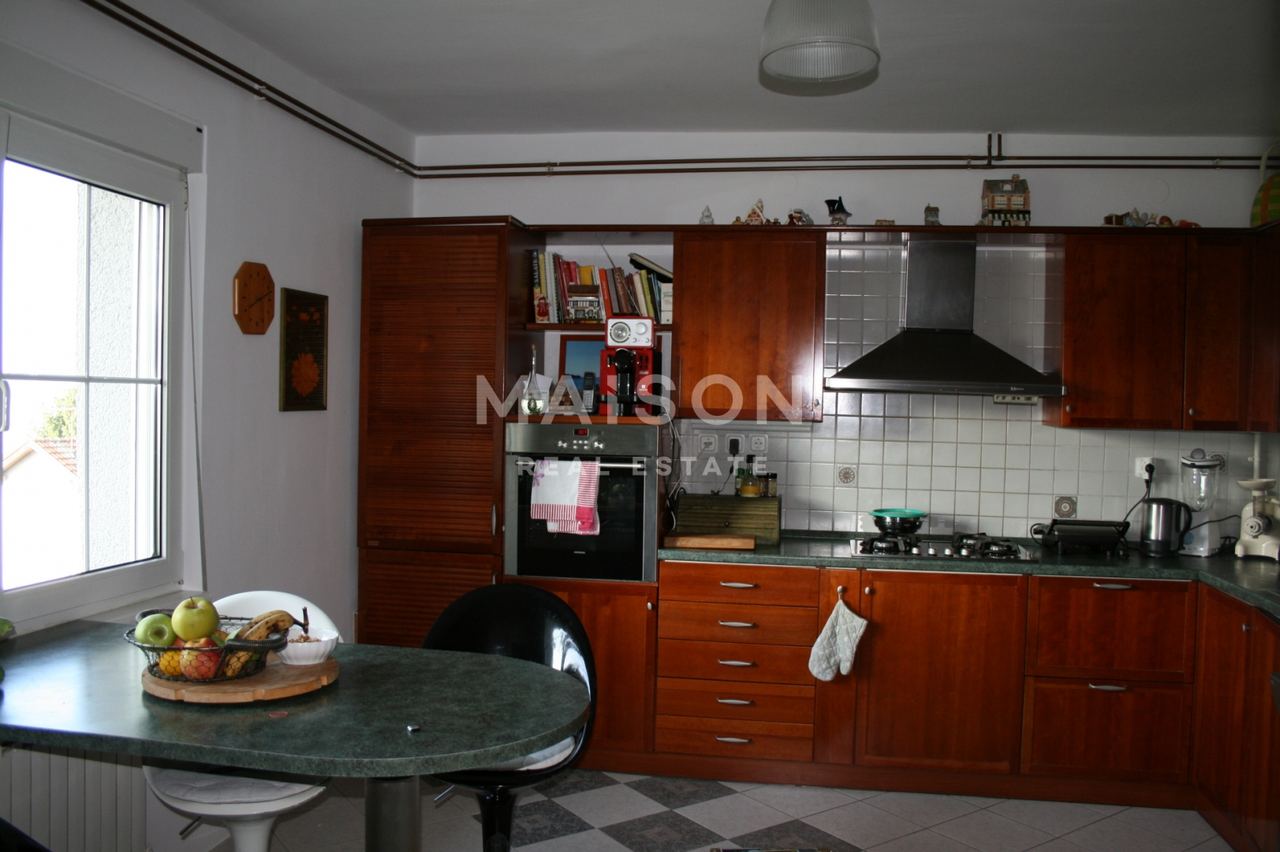 Haus u Zagrebu, 289m², 4 sobe, slika 3