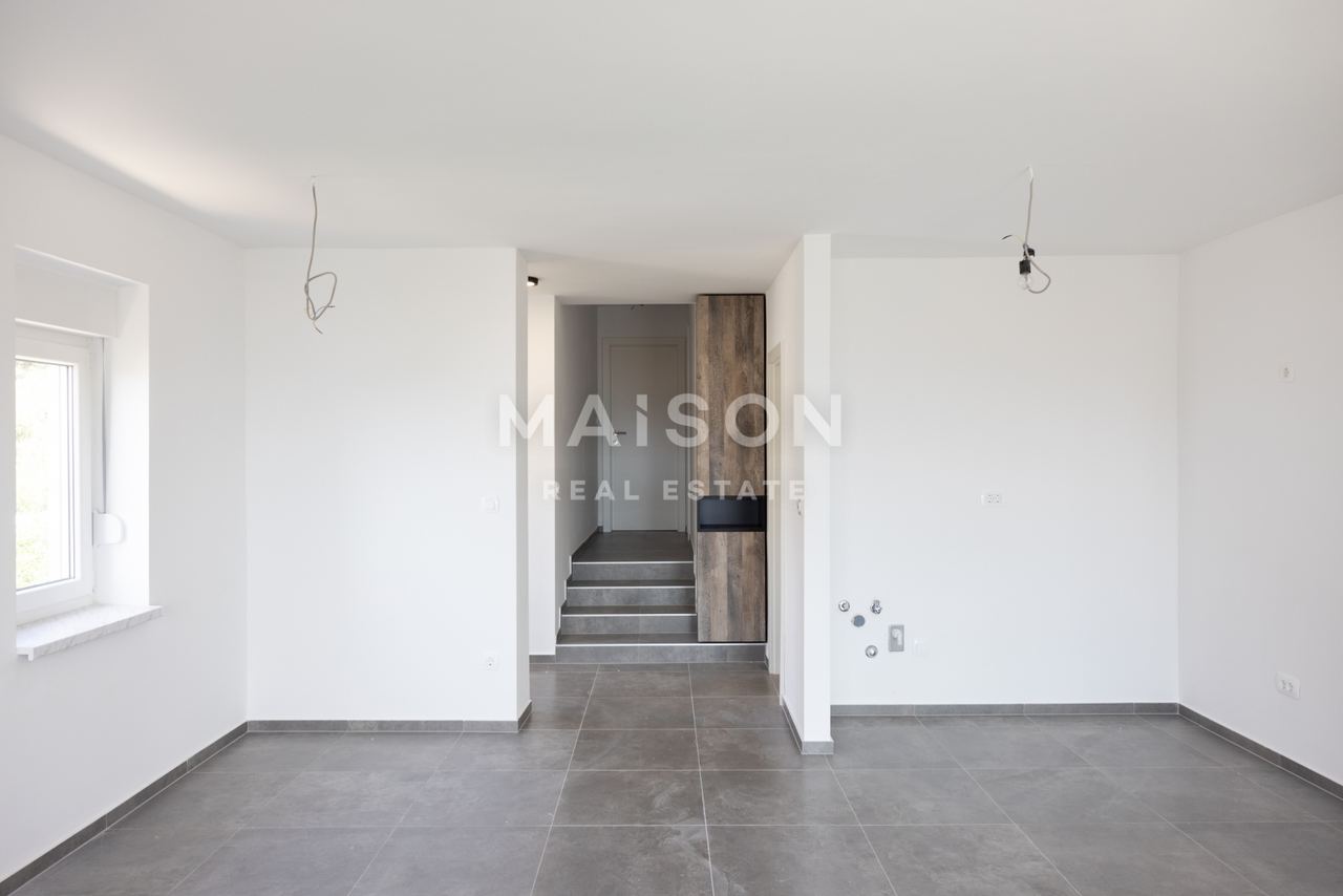 Apartment u Kolanu, 99.95m², 2 sobe, slika 3