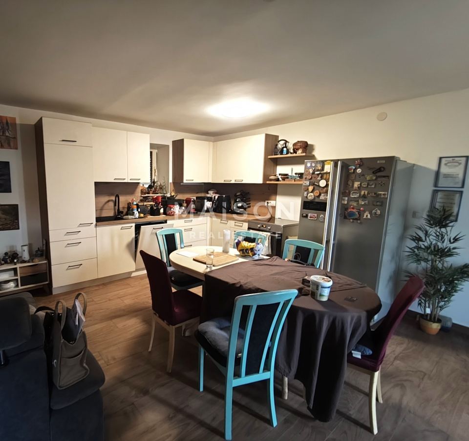 Stan u Rijeci, 79.74m², 1 soba